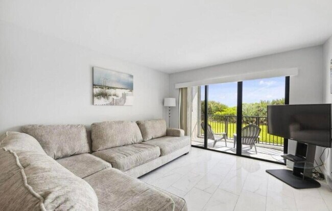 Building Photo - 9400 S Ocean Dr