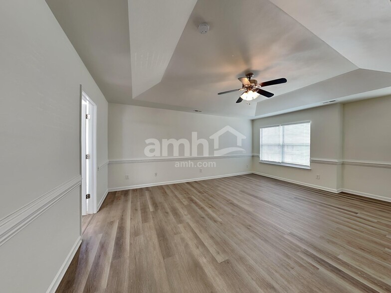 Building Photo - 1409 Paulonia Way