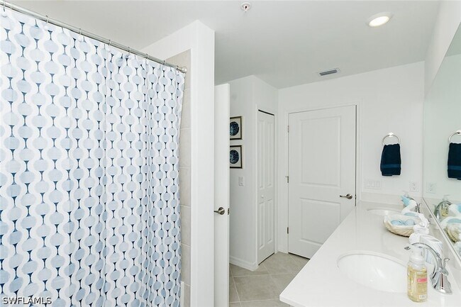 Building Photo - 5629 Double Eagle Cir