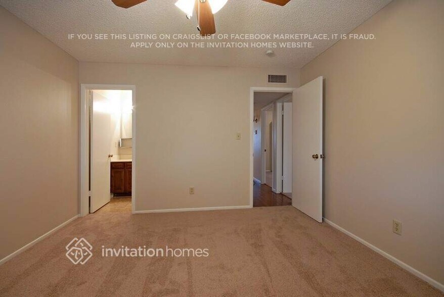 Building Photo - 757 S Vineyard