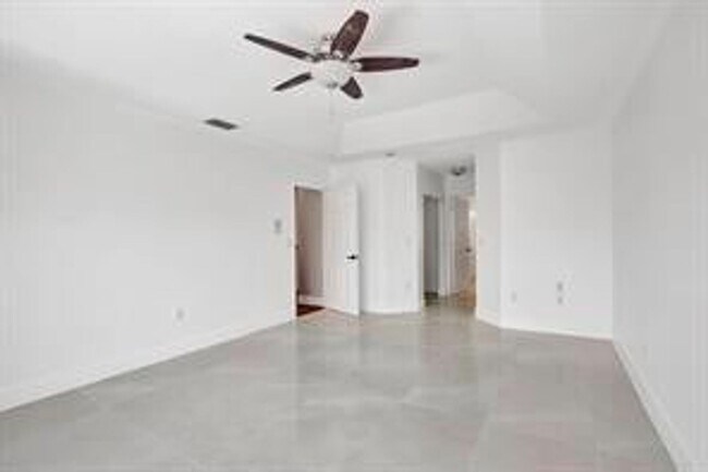 Building Photo - 2410 NW 137th Terrace