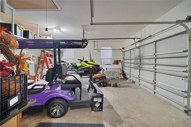 Building Photo - 1057 Island Pointe Dr