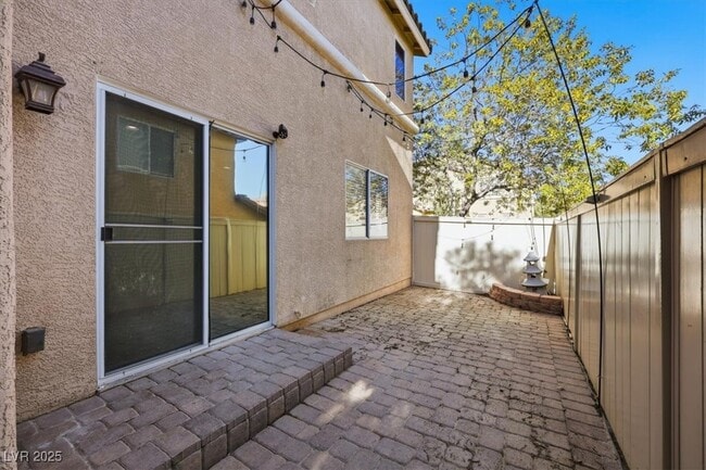 Building Photo - 10457 Chrisman Ave