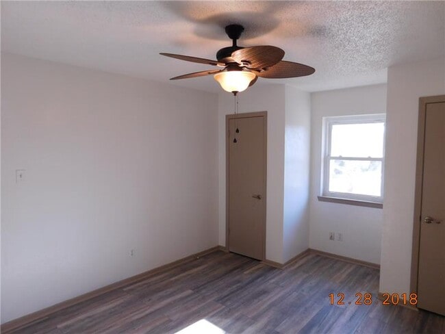 Building Photo - 1010 Jackie Jo Ln