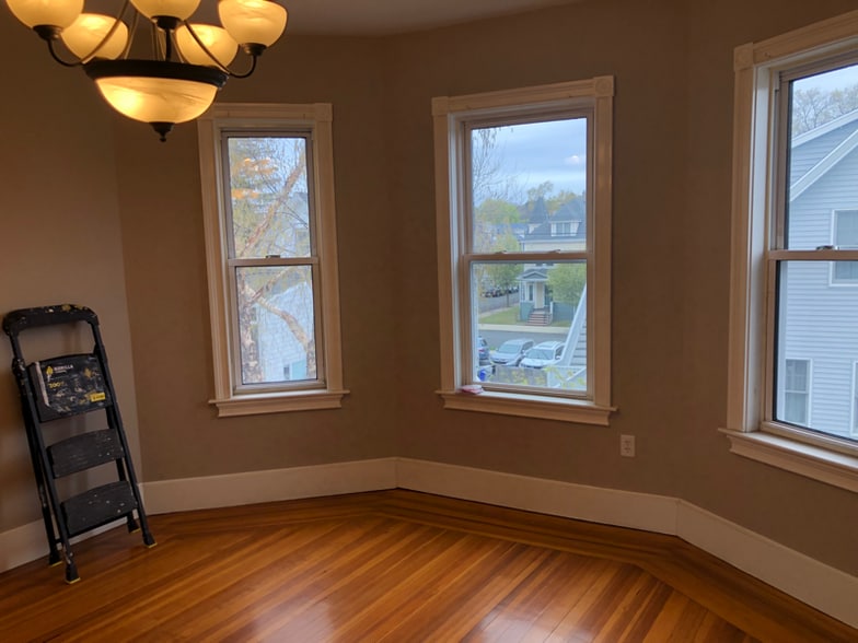 Building Photo - 258 Broadway