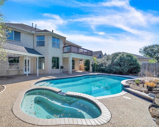 Building Photo - 1423 Meadow Lakes Dr