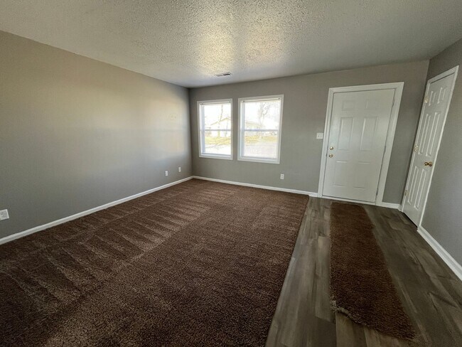 Building Photo - 624 Kimberton Dr