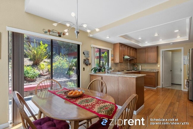 Building Photo - 6026 Ridgemont Dr