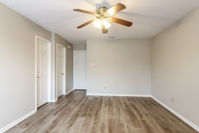 Building Photo - 2349 Collins Way