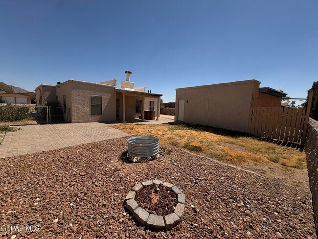 Building Photo - 7148 Villa Hermosa Dr