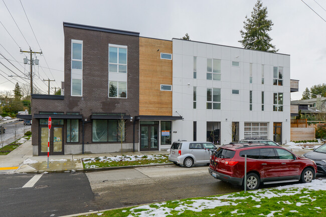 Building Photo - 2508 N 50th St