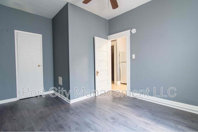 Building Photo - 5 S Wickham Rd