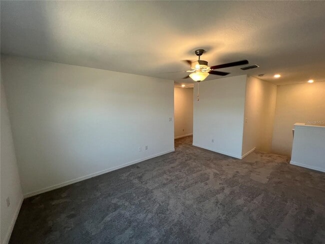 Building Photo - Stunning 5 Bed/2.5 Bath Home in Wesley Chapel with 2869 sq ft - Must See!