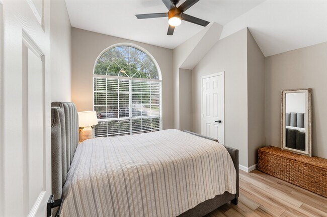 Building Photo - 29 Cypress Bayou Ct