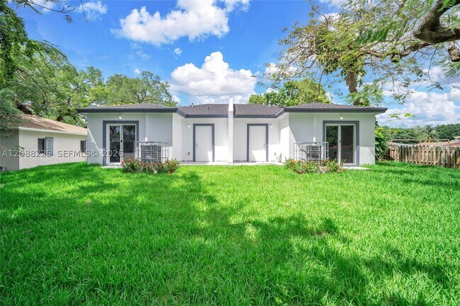 Building Photo - 2448 NW 42nd St