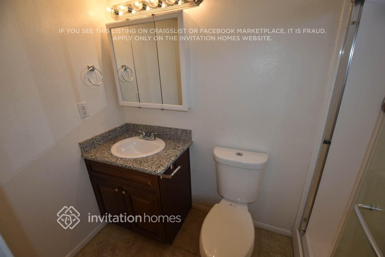 Building Photo - 10639 N 48th Dr