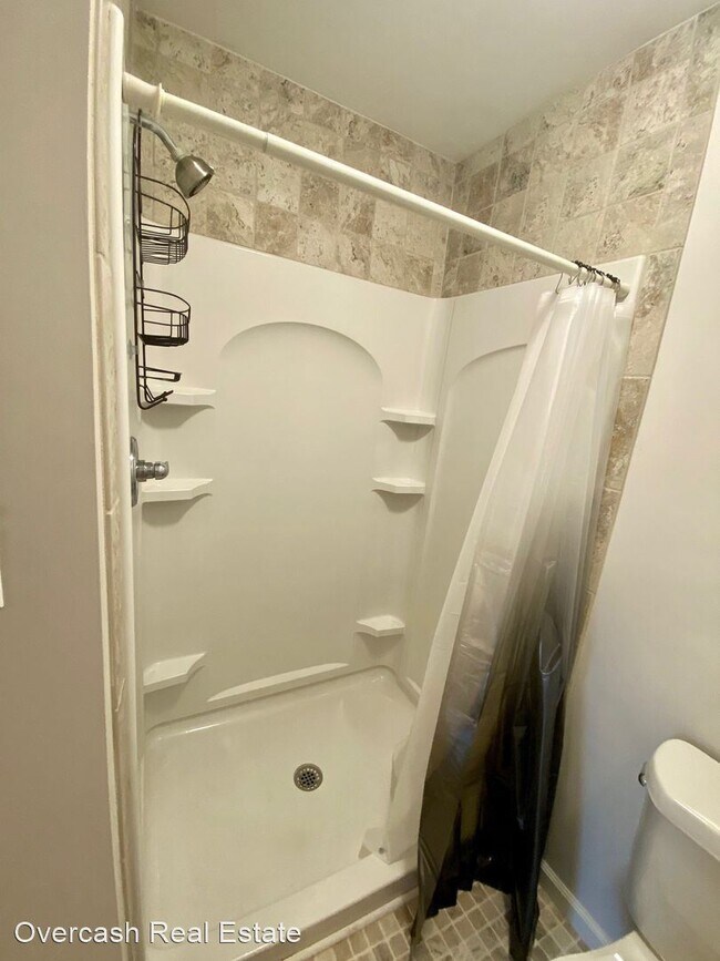 Building Photo - 2 br, 2 bath House - 123 Carriage House Drive