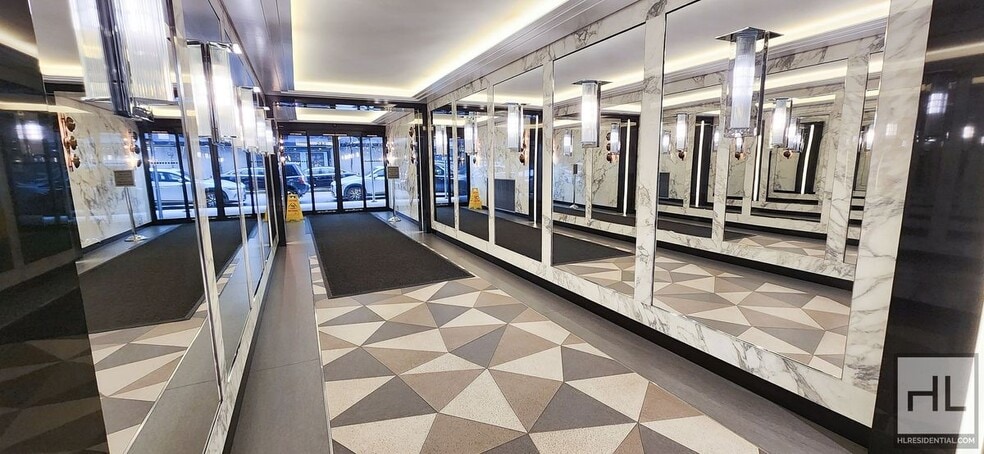 Building Photo - E 16 ST