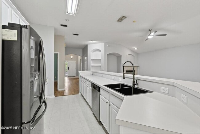 Building Photo - 1675 Rustling Dr