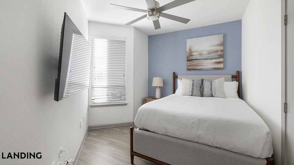 Building Photo - 1001 S Center St