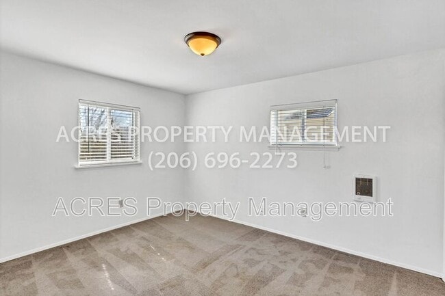 Building Photo - 15515 Stone Ave N