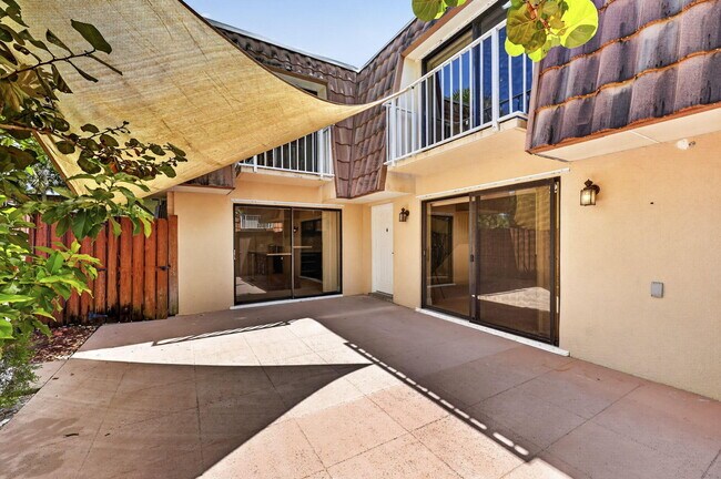 Building Photo - 846 Blue Ridge Cir