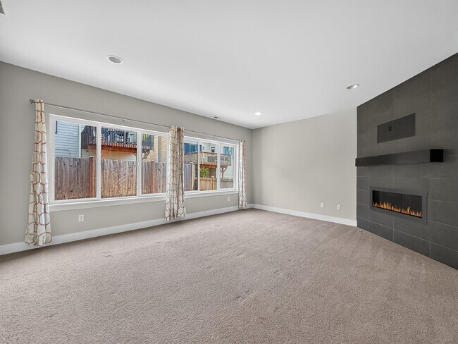 Building Photo - 18325 15th Pl W