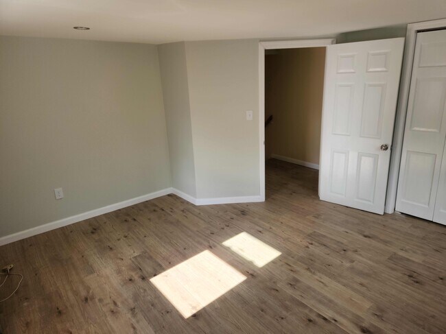 2nd Bedroom - 321 Elm St