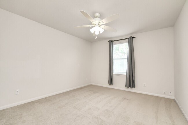 Building Photo - 829 Indigo Springs Ln