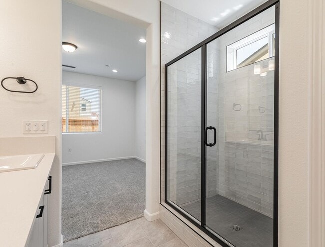 Building Photo - New Tesoro Viejo home with 3 bedrooms, 3 b...