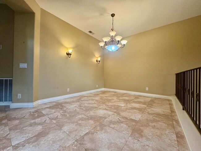 Building Photo - 3 Bedroom spacious home in Aliso Viejo (Ti...