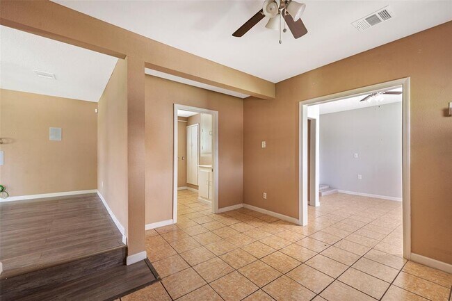 Building Photo - 202 Norview Dr