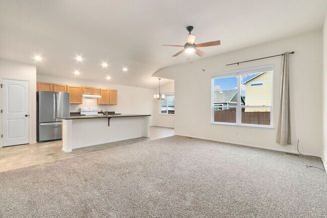 Building Photo - RainDance Resort-Style Living with 5 Bedroom, 3 Bathroom Ranch Home!