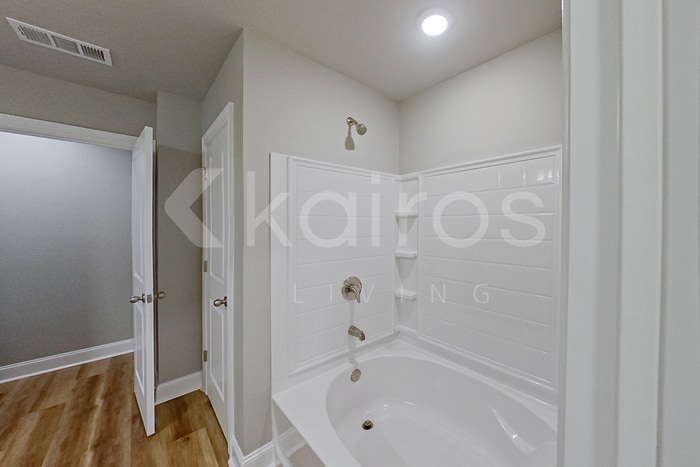 Building Photo - 13724 Willowmore Dr