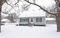 Building Photo - 2153 Green Ave