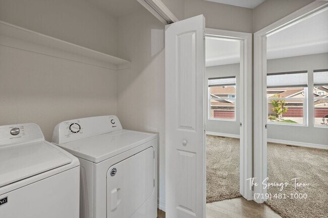 Building Photo - 740 Brambleberry Hts
