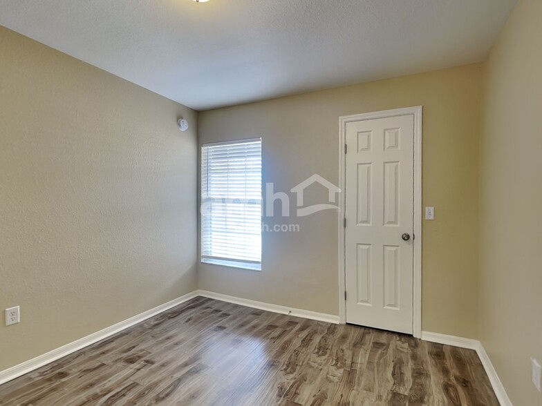 Building Photo - 3545 Marsh Wren St