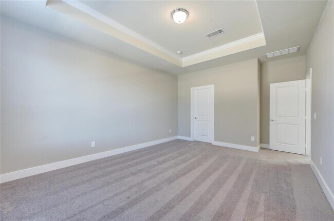 Building Photo - 1709 Summerlyn Ter Dr