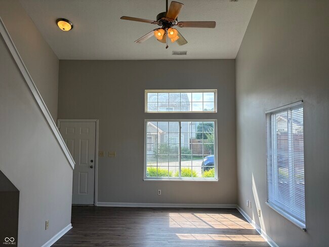 Building Photo - 6682 Dunsdin Dr
