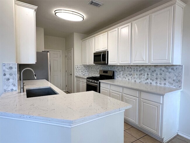 Building Photo - 11850 Ramla Place Trail