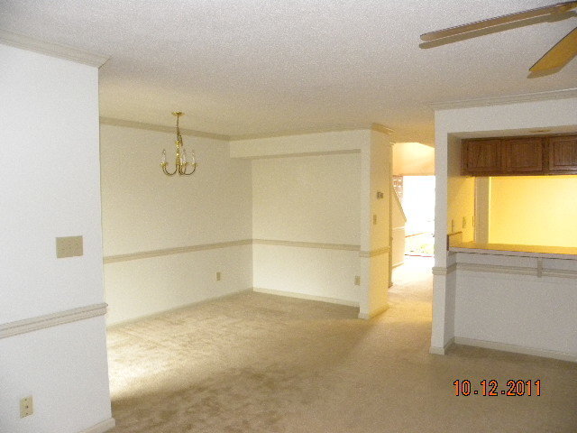 Building Photo - 103 Sawgrass Turn