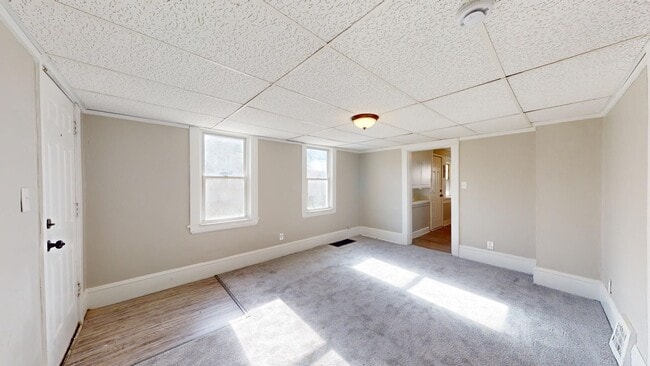 Building Photo - Clark / Fulton Area - 4 Bedroom Single Fam...