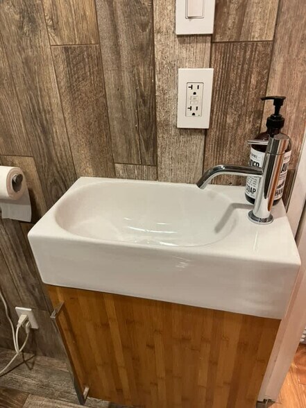 Building Photo - 3148 College Ave