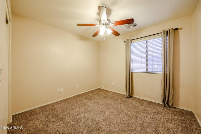 Building Photo - 11761 W Dos Rios Dr