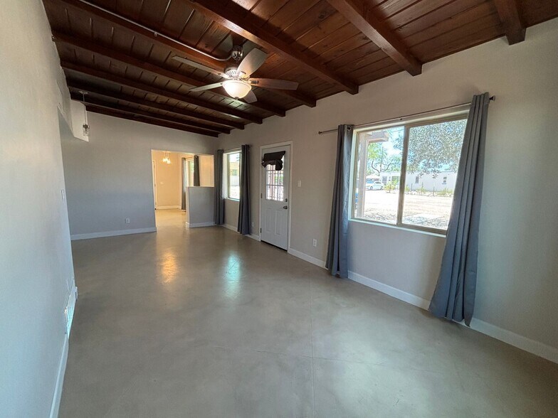 Building Photo - 5128 E Pima St