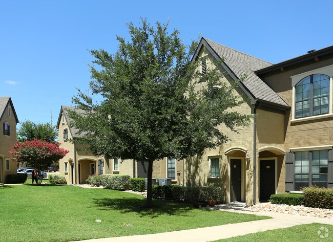 Building Photo - Camden Shadow Brook
