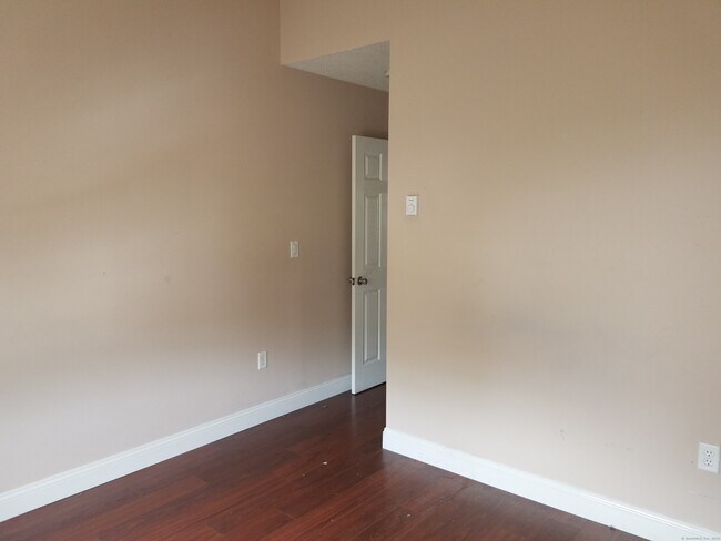 Building Photo - 89 Coleman St