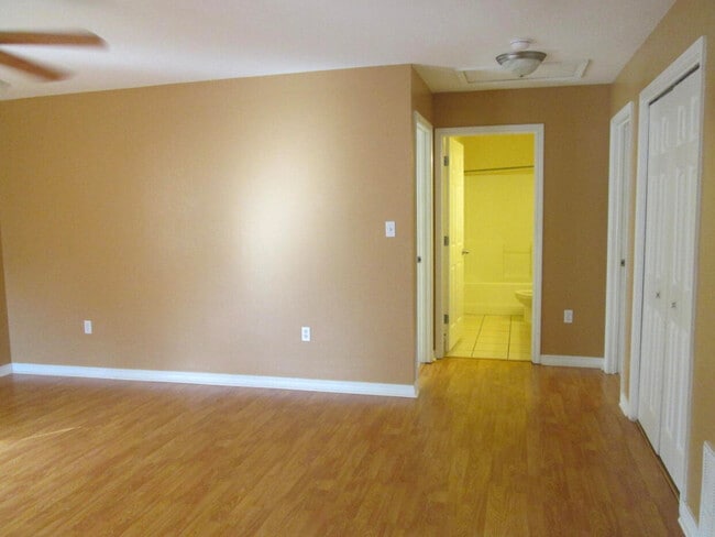 Building Photo - 7470 Autumn Trace Blvd