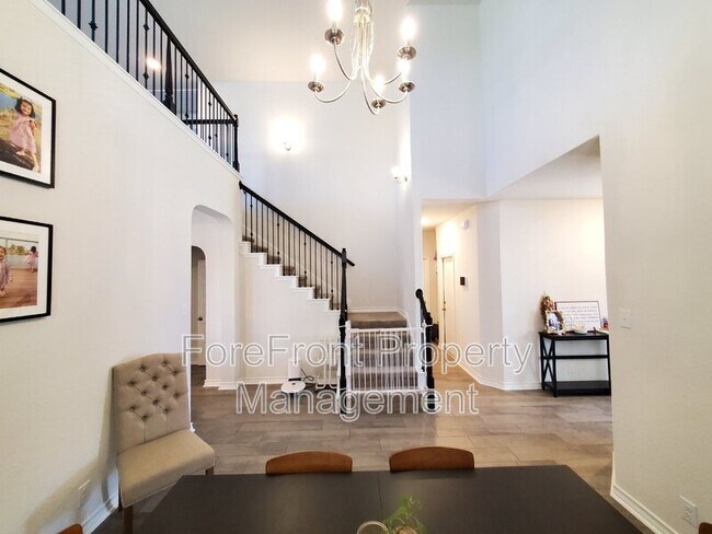 Building Photo - 9331 Aten Shore