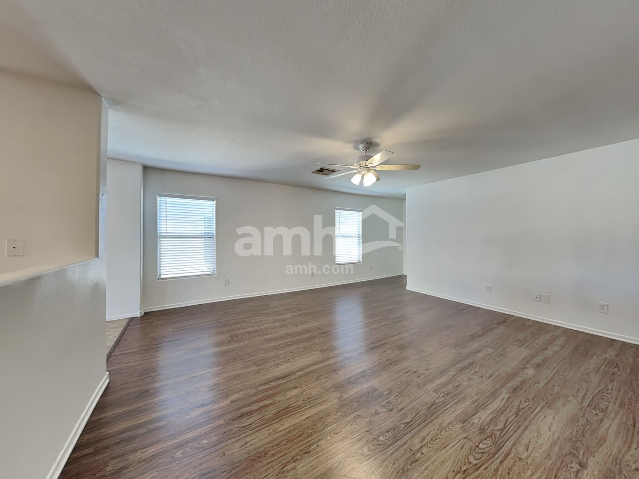 Building Photo - 3408 E Palatine Hills Ave